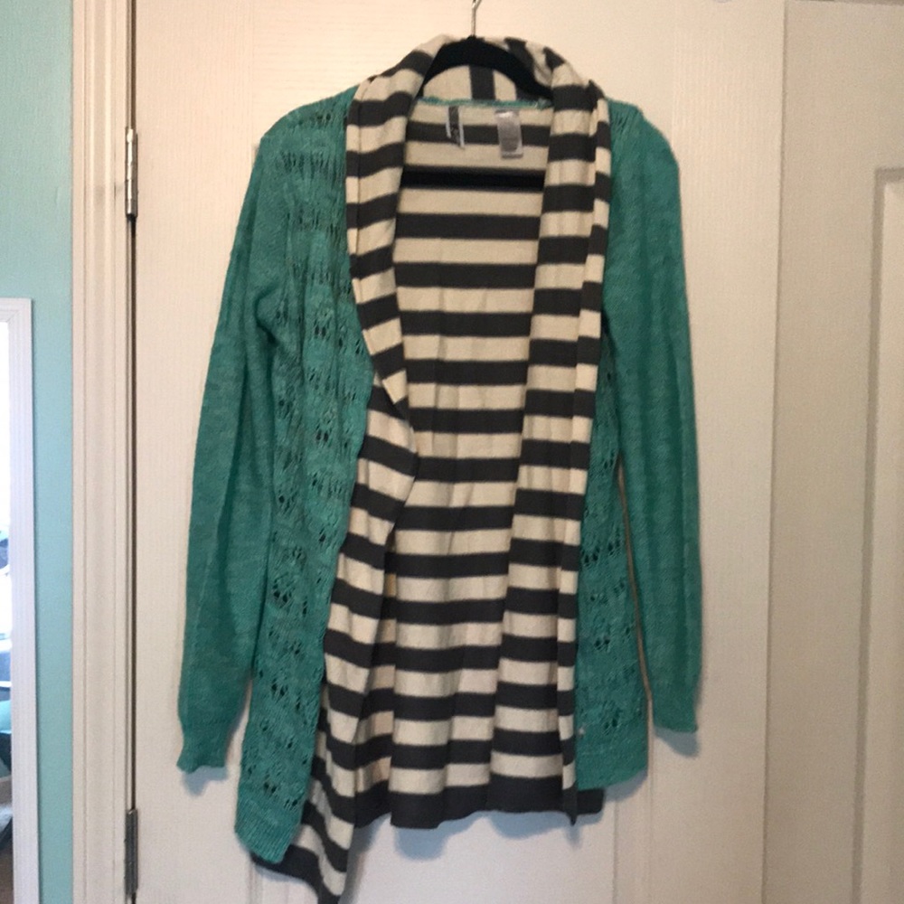 Long cardigan sweater-women’s